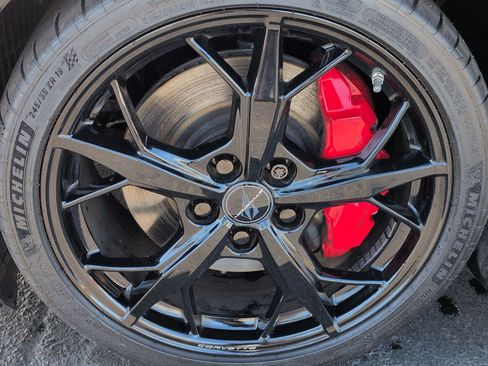 Used 2022 Chevrolet Corvette Stingray Premium Cpe w/ Z51 Performance Package RWD image 13