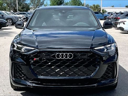 New 2026 Audi RS Q8 performance image 10