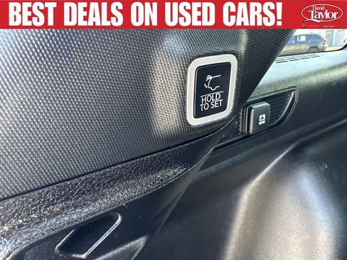 Used 2024 Jeep Grand Cherokee Altitude AWD/4WD image 39