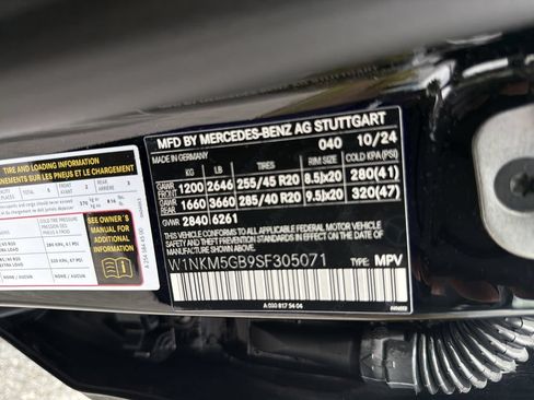 Certified 2025 Mercedes-Benz GLC 350e 4MATIC image 34