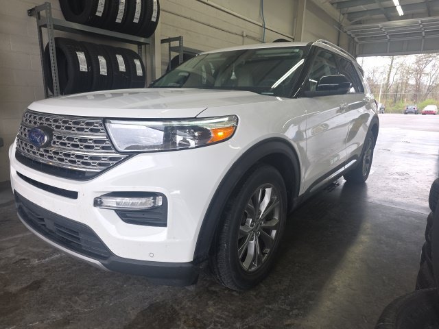 Used 2023 Ford Explorer Limited w/ Limited Technology Package RWD image 1