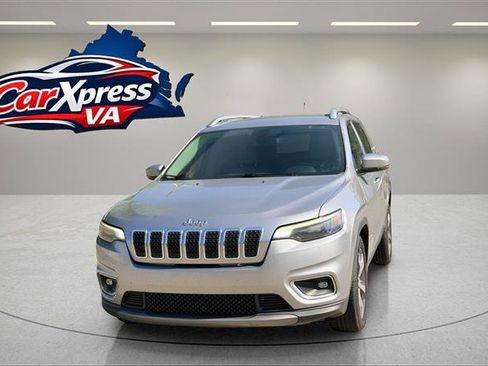 Used 2019 Jeep Cherokee Limited FWD image 2