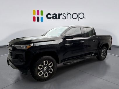 Used 2023 Chevrolet Colorado Z71 w/ Z71 Convenience Package 2