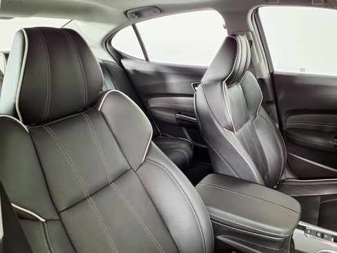 Used 2018 Acura TLX V6 SH-AWD w/ Technology Pkg image 10