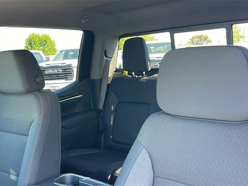 New 2026 GMC Sierra 1500 Elevation image 12