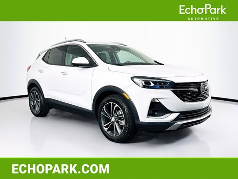 Used 2022 Buick Encore GX Essence w/ Advanced Technology Package FWD image 1