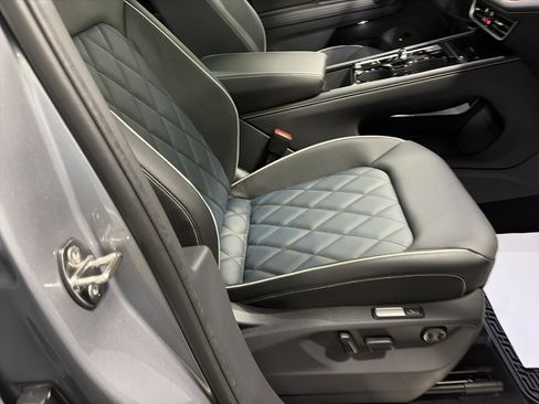 Certified 2025 Volkswagen Jetta SE image 72