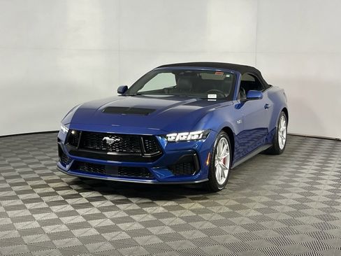 Used 2024 Ford Mustang GT Premium image 3