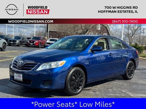 Used 2011 Toyota Camry LE FWD image 1