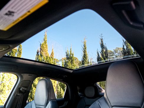 Used 2024 Porsche Cayenne S image 28