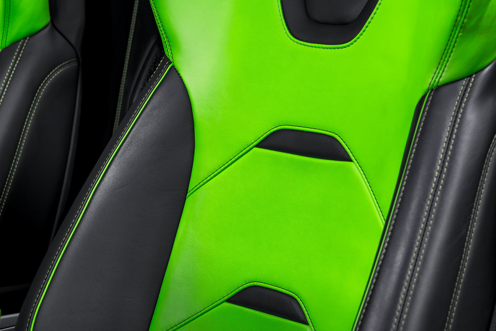 Used 2023 Lamborghini Huracan EVO RWD image 21