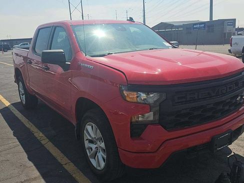 Used 2023 Chevrolet Silverado 1500 Custom AWD/4WD image 9
