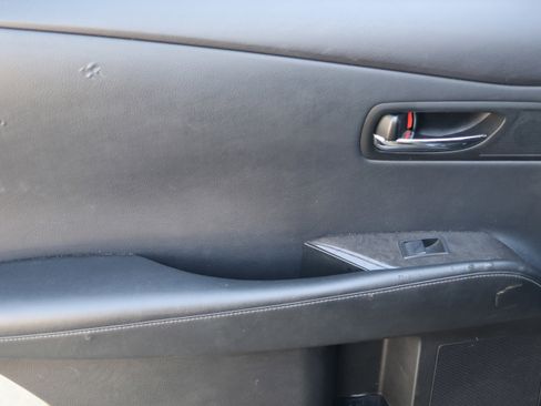 Used 2013 Lexus RX 450h AWD w/ Navigation Pkg image 33