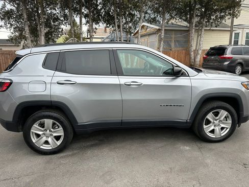 Used 2022 Jeep Compass Latitude AWD/4WD image 7