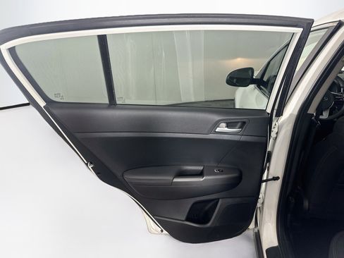 Used 2022 Kia Sportage LX FWD image 24