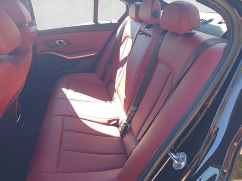 Used 2024 BMW 330e image 14