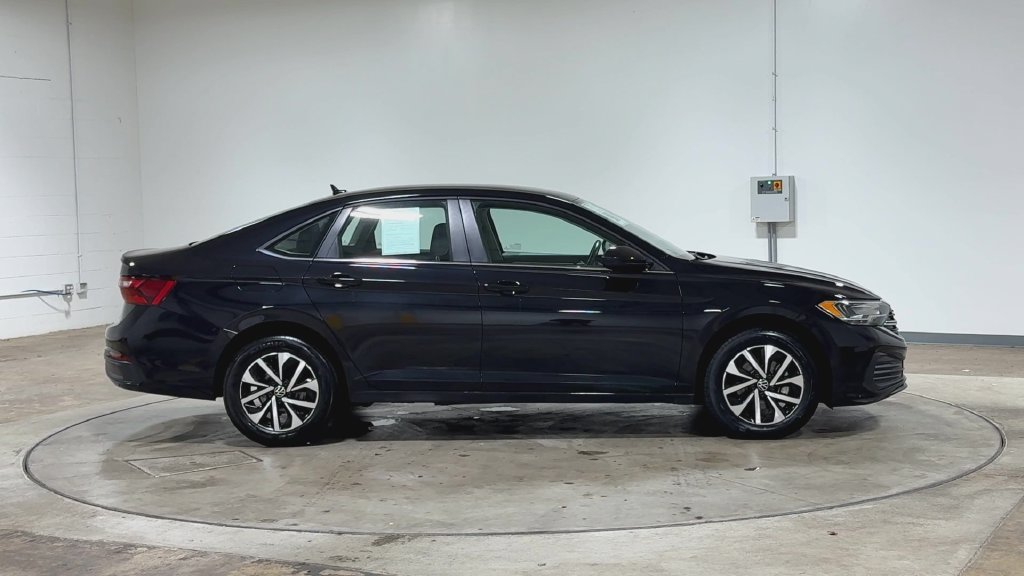 Used 2024 Volkswagen Jetta S FWD image 2