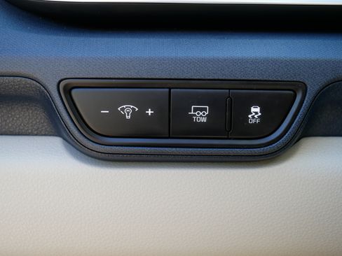 Certified 2025 Kia Carnival EX FWD image 26