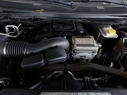 Used 2022 Jeep Wagoneer Series III w/ Premium Group I AWD/4WD image 23