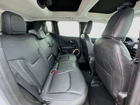 Used 2017 Jeep Renegade Trailhawk image 18