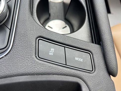 Used 2020 Cadillac XT6 Premium Luxury w/ Platinum Package AWD/4WD image 25