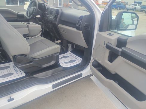 Used 2017 Ford F150 XL w/ Equipment Group 101A Mid AWD/4WD image 15