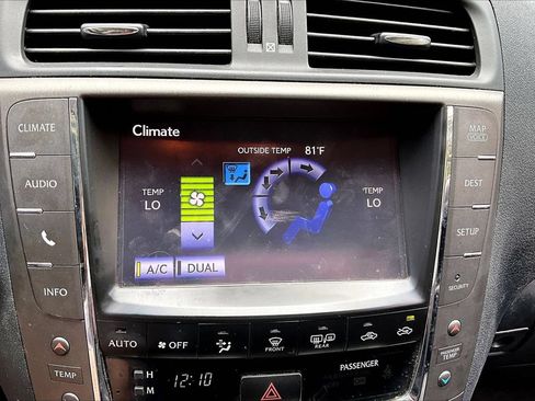 Used 2014 Lexus IS 250C w/ Luxury Package RWD image 19