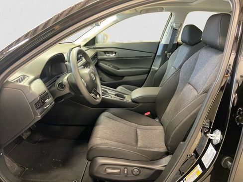 New 2025 Honda Accord SE image 9