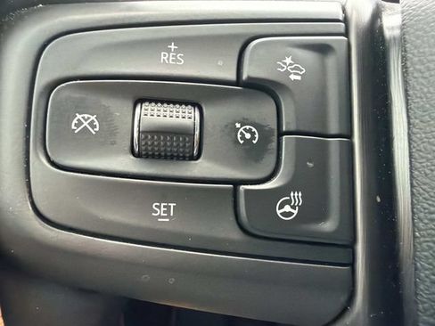 Used 2025 GMC Sierra 1500 AT4 w/ AT4 Premium Package AWD/4WD image 28