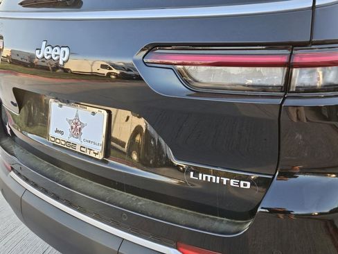New 2026 Jeep Grand Cherokee L Limited w/ Luxury Tech Group II RWD image 5