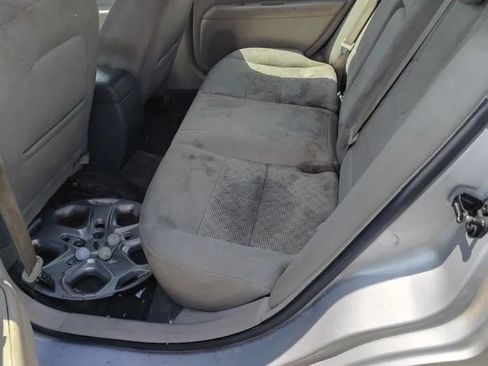 Used 2010 Ford Fusion SE FWD image 6