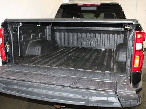 Used 2024 Chevrolet Silverado 1500 High Country w/ Midnight Edition image 43