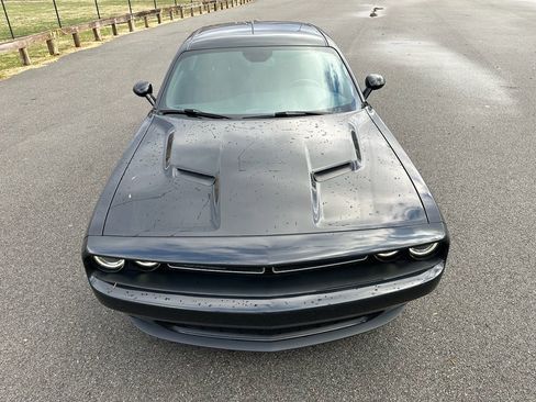 Used 2021 Dodge Challenger SXT image 9