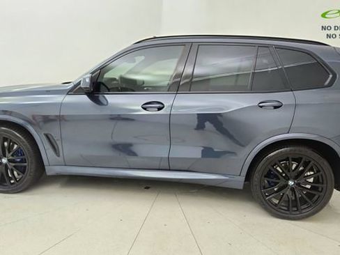 Used 2022 BMW X5 xDrive40i w/ M Sport Package AWD/4WD image 4