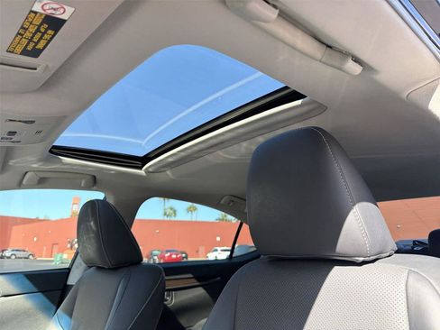 Used 2016 Lexus ES 350 w/ Navigation System Package FWD image 42