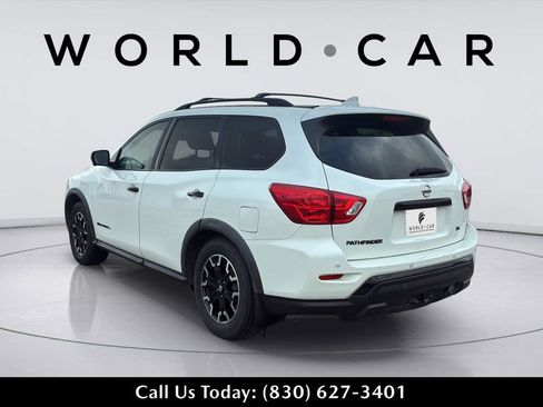 Used 2020 Nissan Pathfinder SL FWD image 13
