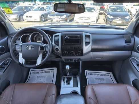Used 2012 Toyota Tacoma 4x4 Double Cab w/ SR5 Pkg image 14