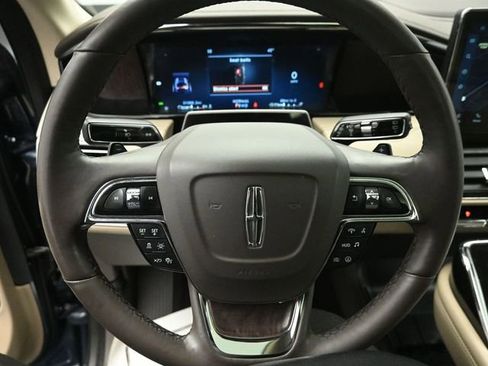 Certified 2023 Lincoln Navigator Reserve AWD/4WD image 19