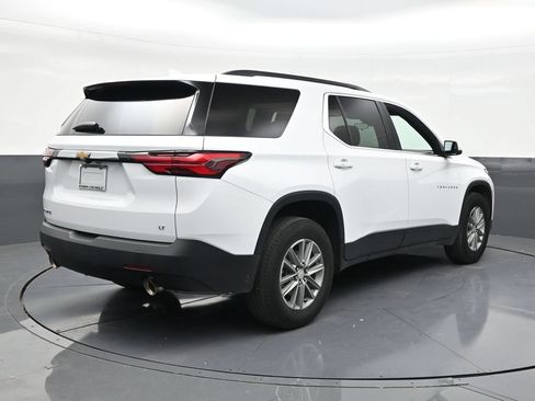 Used 2023 Chevrolet Traverse LT FWD image 5