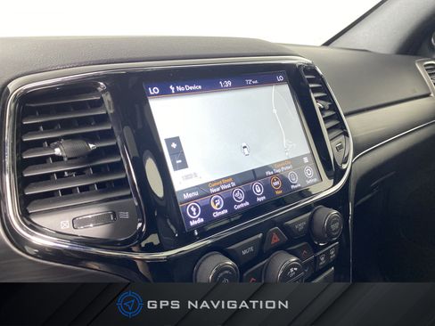 Used 2020 Jeep Grand Cherokee Limited AWD/4WD image 4