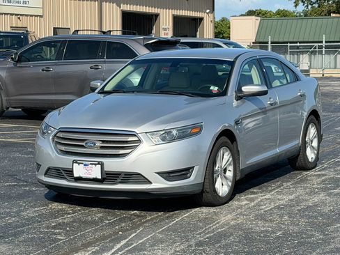 Used 2016 Ford Taurus SEL FWD image 5