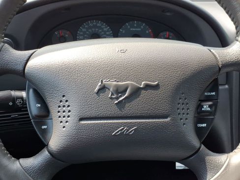 Used 2001 Ford Mustang GT RWD image 27