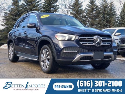 Used 2022 Mercedes-Benz GLE 350 4MATIC w/ Premium Package image 1