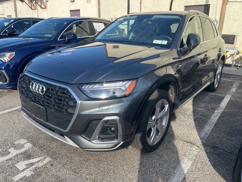 Used 2023 Audi Q5 2.0T Prestige w/ Prestige Package AWD/4WD image 3
