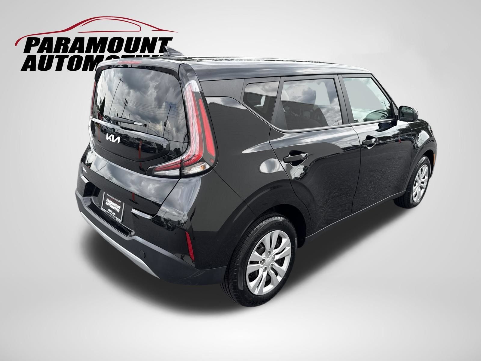 Used 2025 Kia Soul LX FWD image 7