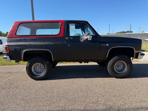 Used 1987 GMC Jimmy 4WD image 24