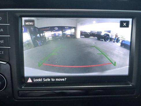 Used 2017 Volkswagen GTI S FWD image 23