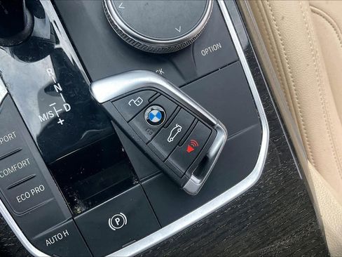 Used 2020 BMW 330i xDrive Sedan w/ Parking Assistance Package image 14