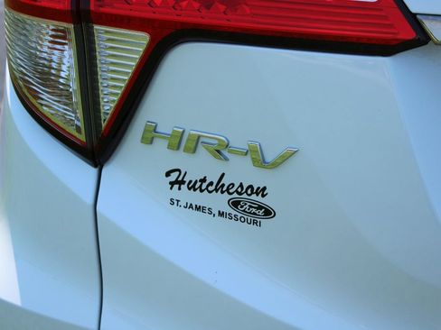 Used 2022 Honda HR-V EX image 9