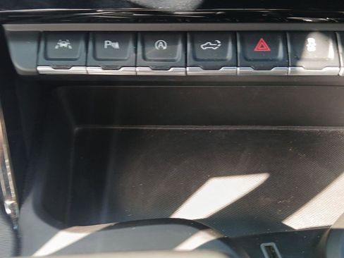 Used 2023 GMC Sierra 1500 AT4 w/ AT4 Premium Package image 19